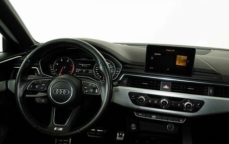 Audi A4, 2017 год, 2 143 000 рублей, 13 фотография