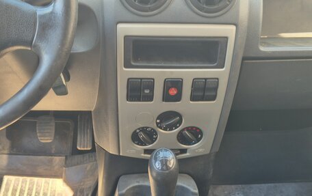 Renault Logan I, 2009 год, 133 000 рублей, 11 фотография