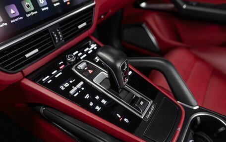 Porsche Cayenne III, 2022 год, 16 700 000 рублей, 14 фотография