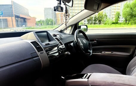 Toyota Prius, 2009 год, 650 000 рублей, 5 фотография