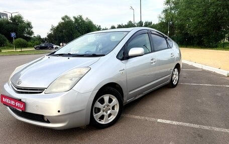Toyota Prius, 2009 год, 650 000 рублей, 4 фотография
