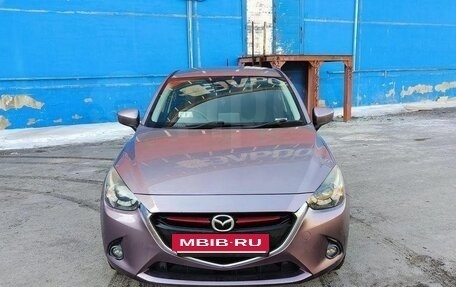 Mazda Demio IV, 2015 год, 700 000 рублей, 2 фотография