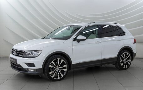 Volkswagen Tiguan II, 2017 год, 2 588 000 рублей, 3 фотография