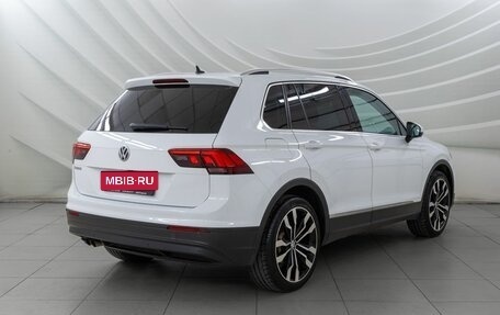Volkswagen Tiguan II, 2017 год, 2 588 000 рублей, 7 фотография