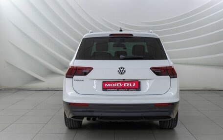 Volkswagen Tiguan II, 2017 год, 2 588 000 рублей, 6 фотография