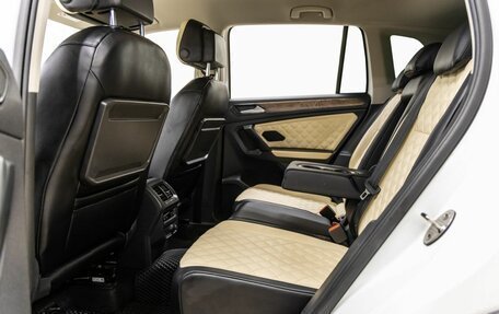 Volkswagen Tiguan II, 2017 год, 2 588 000 рублей, 35 фотография