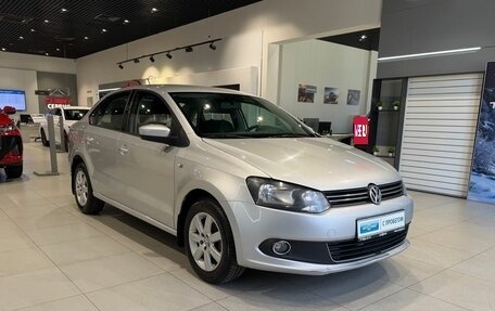Volkswagen Polo VI (EU Market), 2014 год, 735 000 рублей, 3 фотография