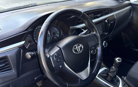 Toyota Corolla, 2013 год, 1 090 000 рублей, 14 фотография