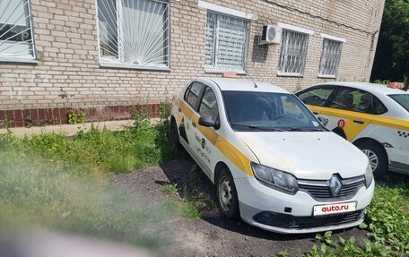 Renault Logan II, 2018 год, 270 000 рублей, 3 фотография
