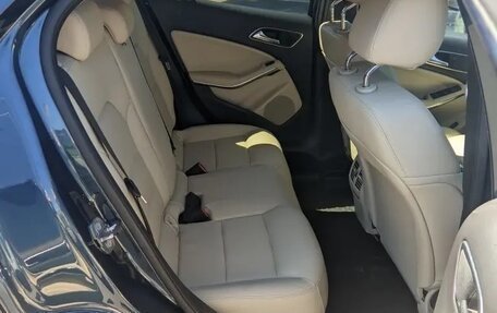 Mercedes-Benz GLA, 2019 год, 2 150 000 рублей, 14 фотография