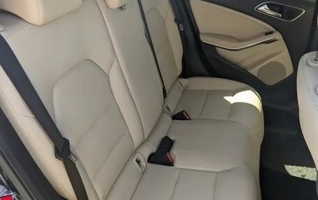 Mercedes-Benz GLA, 2019 год, 2 150 000 рублей, 12 фотография