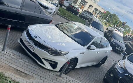 KIA Optima IV, 2018 год, 800 000 рублей, 2 фотография