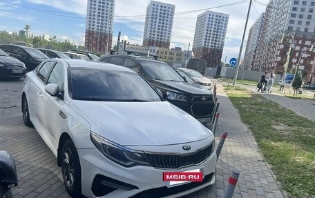 KIA Optima IV, 2018 год, 800 000 рублей, 4 фотография