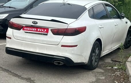 KIA Optima IV, 2018 год, 800 000 рублей, 3 фотография
