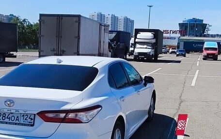 Toyota Camry, 2018 год, 2 400 000 рублей, 5 фотография