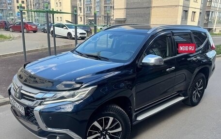 Mitsubishi Pajero Sport III рестайлинг, 2017 год, 2 850 000 рублей, 5 фотография
