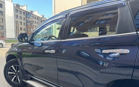 Mitsubishi Pajero Sport III рестайлинг, 2017 год, 2 850 000 рублей, 10 фотография