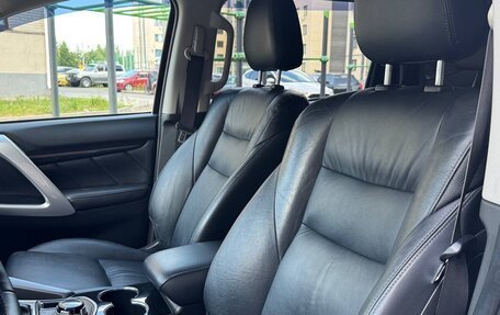 Mitsubishi Pajero Sport III рестайлинг, 2017 год, 2 850 000 рублей, 21 фотография
