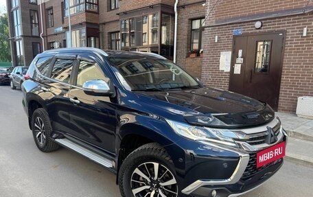 Mitsubishi Pajero Sport III рестайлинг, 2017 год, 2 850 000 рублей, 14 фотография