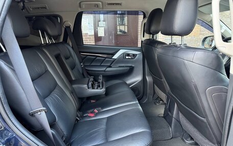 Mitsubishi Pajero Sport III рестайлинг, 2017 год, 2 850 000 рублей, 30 фотография