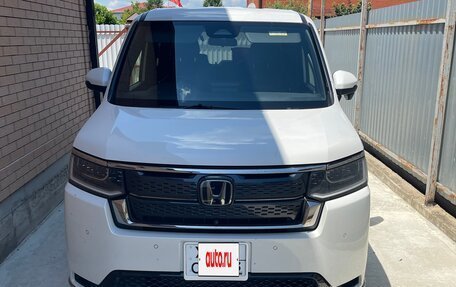 Honda Stepwgn, 2022 год, 2 850 000 рублей, 1 фотография