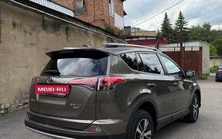 Toyota RAV4, 2018 год, 2 230 000 рублей, 4 фотография