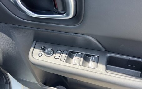 Honda Stepwgn, 2022 год, 2 850 000 рублей, 25 фотография