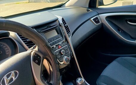 Hyundai i30 II рестайлинг, 2012 год, 850 000 рублей, 6 фотография