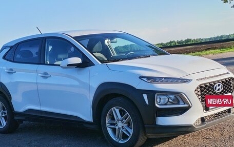 Hyundai Kona I, 2018 год, 1 850 000 рублей, 4 фотография