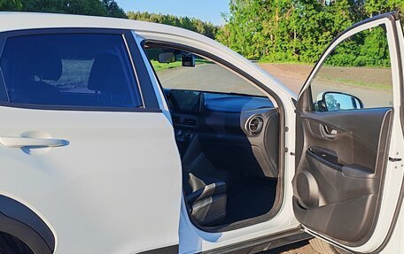 Hyundai Kona I, 2018 год, 1 850 000 рублей, 20 фотография