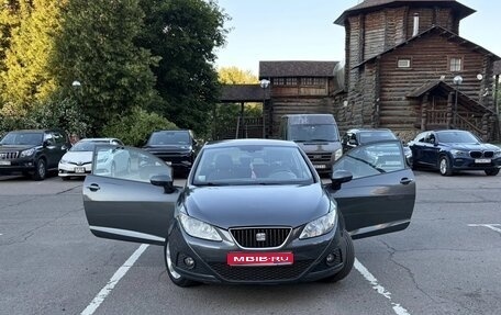 SEAT Ibiza IV рестайлинг 2, 2012 год, 700 000 рублей, 1 фотография
