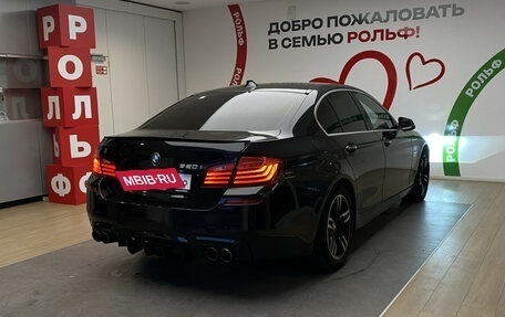 BMW 5 серия, 2013 год, 1 590 000 рублей, 4 фотография