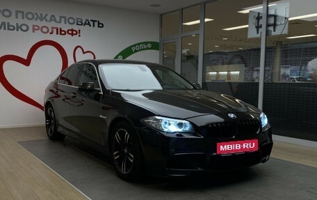 BMW 5 серия, 2013 год, 1 590 000 рублей, 3 фотография
