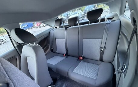 SEAT Ibiza IV рестайлинг 2, 2012 год, 700 000 рублей, 13 фотография