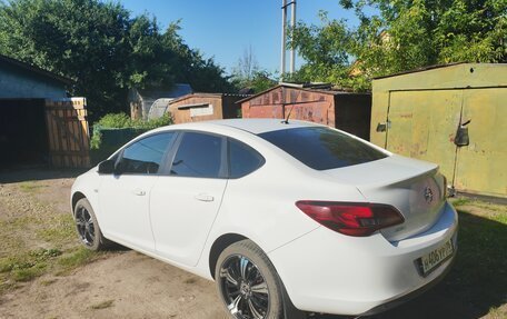 Opel Astra J, 2013 год, 850 000 рублей, 2 фотография