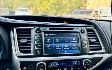 Toyota Highlander III, 2017 год, 3 450 000 рублей, 12 фотография