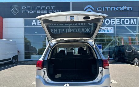 Mitsubishi Outlander III рестайлинг 3, 2018 год, 2 130 000 рублей, 7 фотография