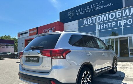 Mitsubishi Outlander III рестайлинг 3, 2018 год, 2 130 000 рублей, 8 фотография
