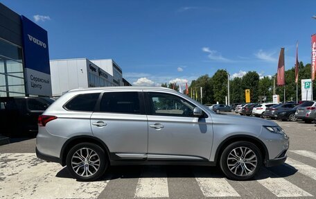 Mitsubishi Outlander III рестайлинг 3, 2018 год, 2 130 000 рублей, 9 фотография
