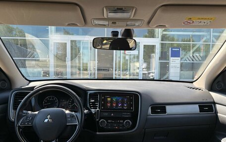 Mitsubishi Outlander III рестайлинг 3, 2018 год, 2 130 000 рублей, 19 фотография