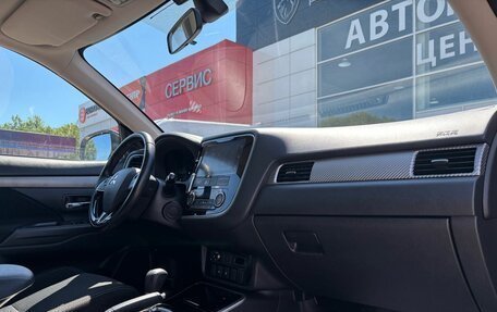 Mitsubishi Outlander III рестайлинг 3, 2018 год, 2 130 000 рублей, 29 фотография