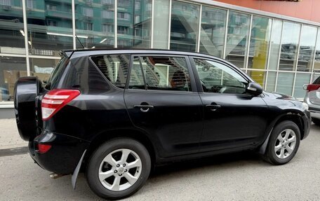 Toyota RAV4, 2011 год, 1 240 000 рублей, 2 фотография