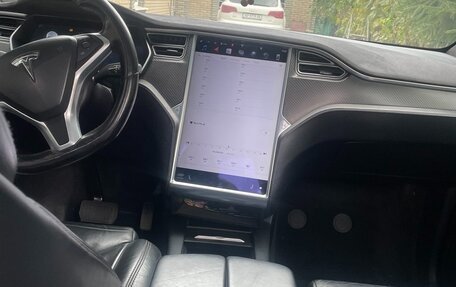 Tesla Model X I, 2017 год, 330 000 рублей, 15 фотография