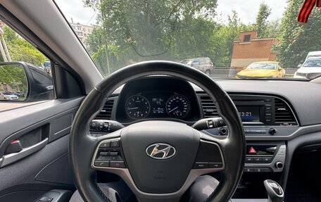 Hyundai Elantra VI рестайлинг, 2017 год, 1 650 000 рублей, 11 фотография