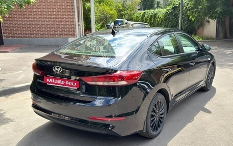 Hyundai Elantra VI рестайлинг, 2017 год, 1 650 000 рублей, 7 фотография