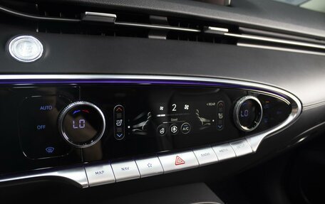 Genesis GV70, 2021 год, 5 700 000 рублей, 15 фотография