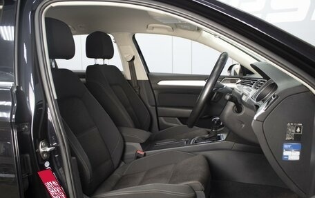 Volkswagen Passat B8 рестайлинг, 2015 год, 1 370 000 рублей, 7 фотография