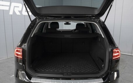 Volkswagen Passat B8 рестайлинг, 2015 год, 1 370 000 рублей, 17 фотография