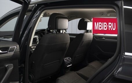 Volkswagen Passat B8 рестайлинг, 2015 год, 1 370 000 рублей, 10 фотография