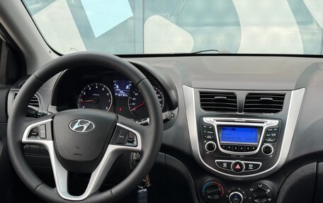 Hyundai Solaris II рестайлинг, 2013 год, 770 000 рублей, 11 фотография